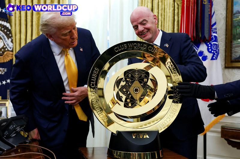 Phiên bản FIFA Club World Cup 2025 mở rộng lần đầu tiên với 32 đội tham dự đã vấp phải nhiều chỉ trích trước khi khai mạc